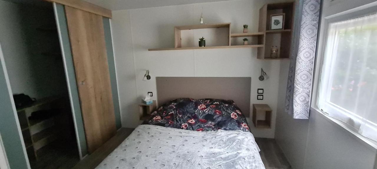 Mobilhome 2 Ch,1 Salon 40M2 De Charme Dans Camping *** Saint-Julien-en-Born Exterior foto