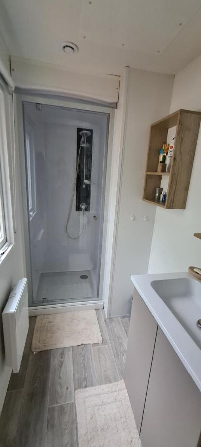 Mobilhome 2 Ch,1 Salon 40M2 De Charme Dans Camping *** Saint-Julien-en-Born Exterior foto